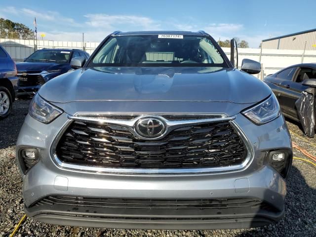 2023 Toyota Highlander L