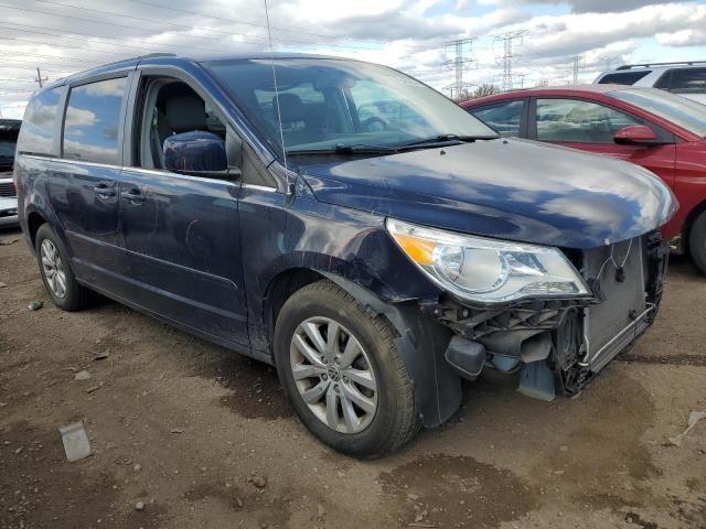 2013 Volkswagen Routan SE