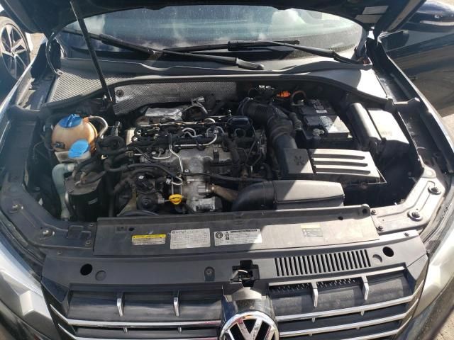 2014 Volkswagen Passat SE