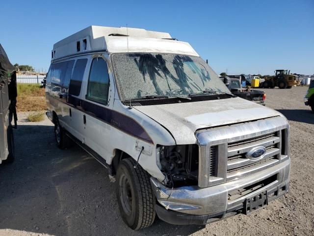 2013 Ford Econoline E350 Super Duty Van