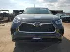 2022 Toyota Highlander L