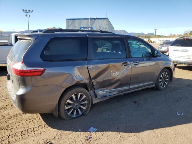 2019 Toyota Sienna LE