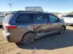 2019 Toyota Sienna LE