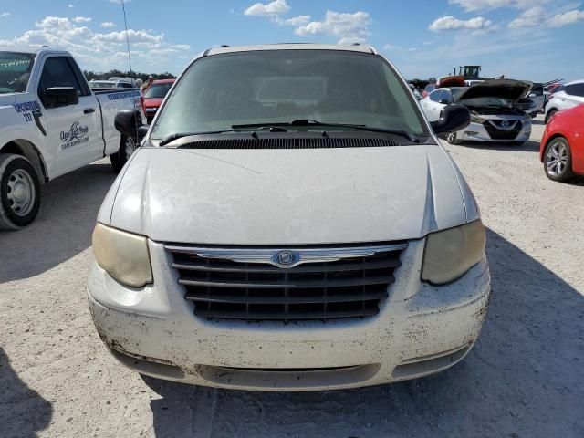 2006 Chrysler Town & Country Touring