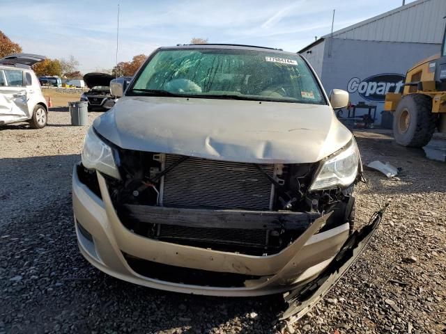 2009 Volkswagen Routan SE