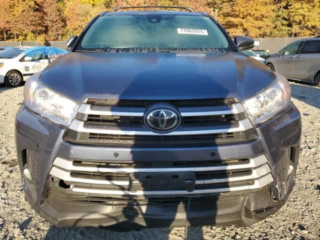 2019 Toyota Highlander SE