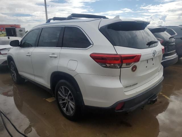 2019 Toyota Highlander SE