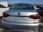 2018 Volkswagen Passat SE