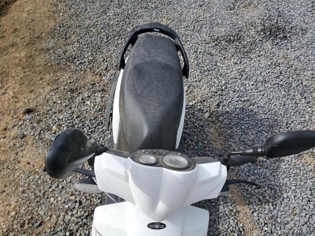 2022 Genuine Scooter Co. Hooligan 170I