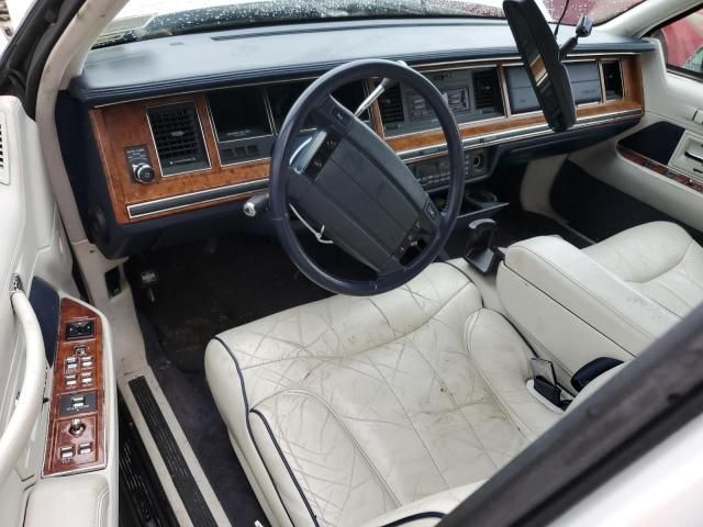 1994 Lincoln Town Car Signature