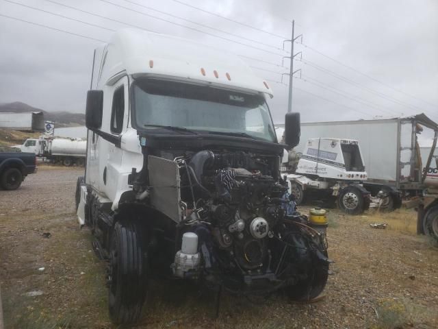 2022 Freightliner Cascadia 126