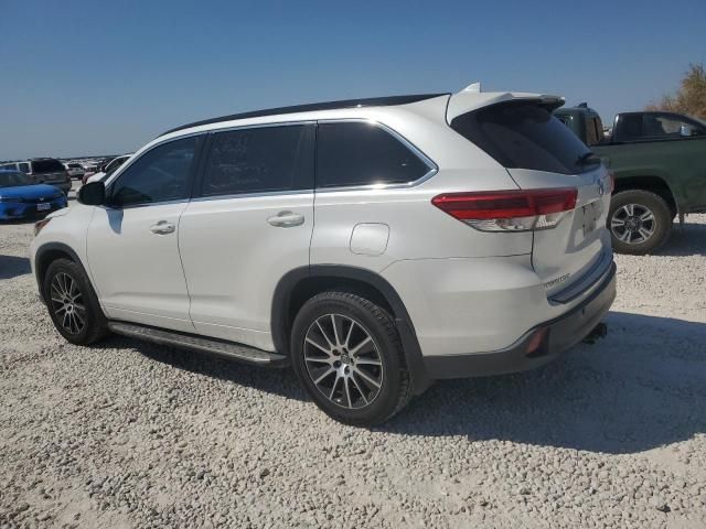 2017 Toyota Highlander SE