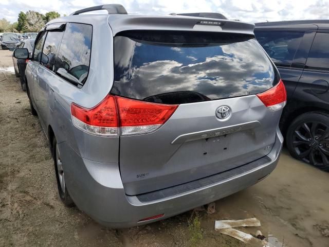 2012 Toyota Sienna LE