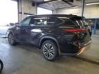 2020 Toyota Highlander Hybrid Platinum