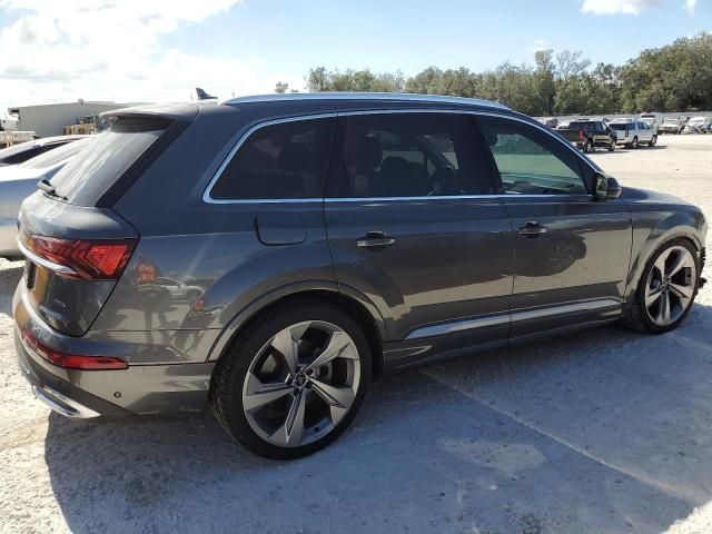 2020 Audi Q7 Prestige