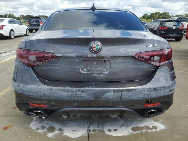 2017 Alfa Romeo Giulia TI