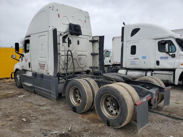 2022 Freightliner Cascadia 126