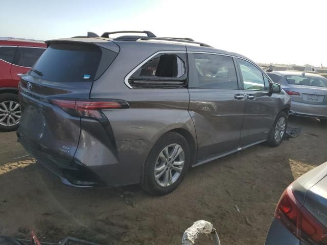 2021 Toyota Sienna XSE