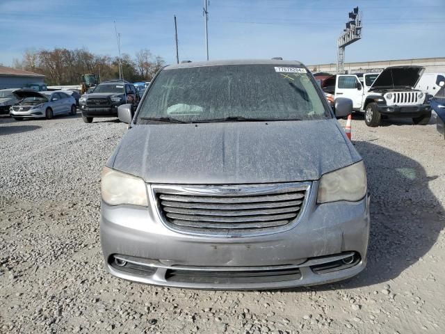 2013 Chrysler Town & Country Touring