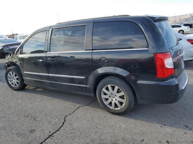 2016 Chrysler Town & Country Touring