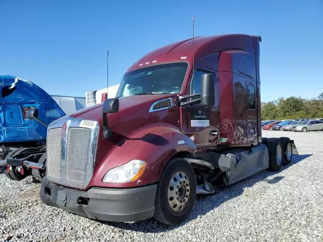 2021 Kenworth Construction T680