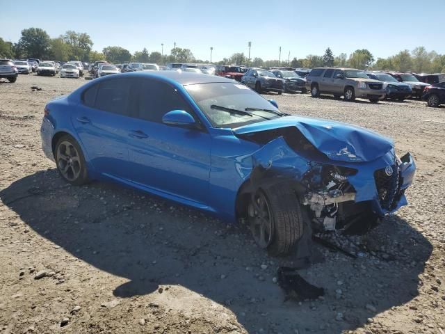 2017 Alfa Romeo Giulia Q4