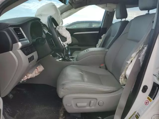 2019 Toyota Highlander SE