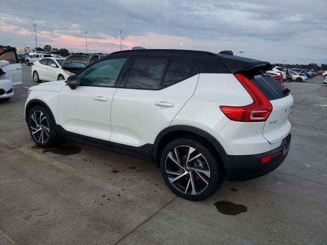 2021 Volvo XC40 T5 R-Design