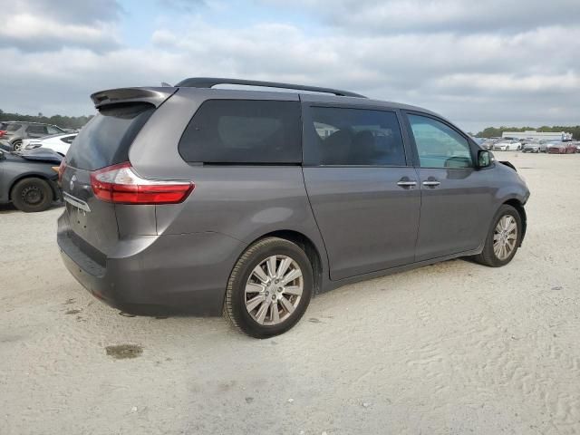 2017 Toyota Sienna XLE