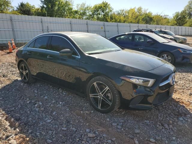 2019 Mercedes-Benz A 220