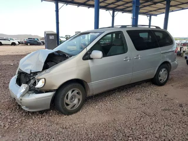 2002 Toyota Sienna LE