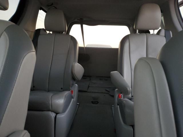 2014 Toyota Sienna XLE