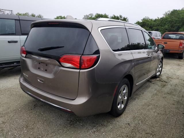 2017 Chrysler Pacifica Touring L Plus