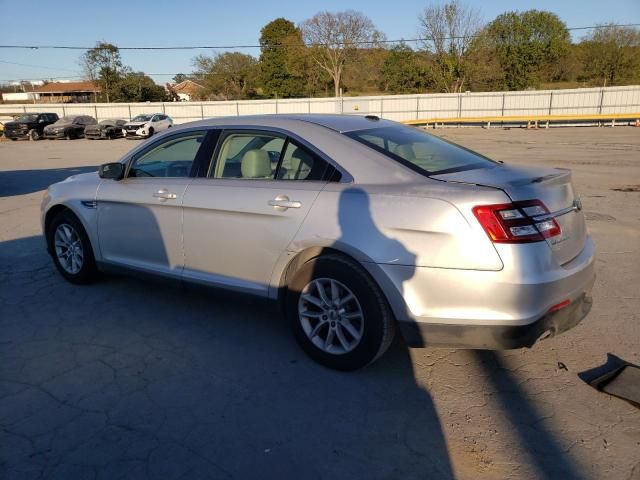 2013 Ford Taurus SE