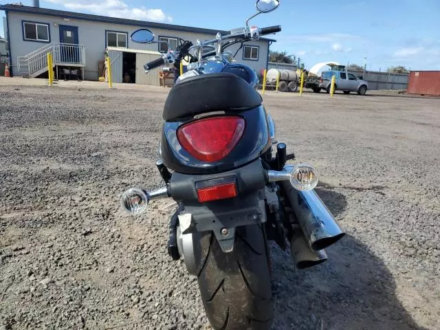 2013 Suzuki VZ1500