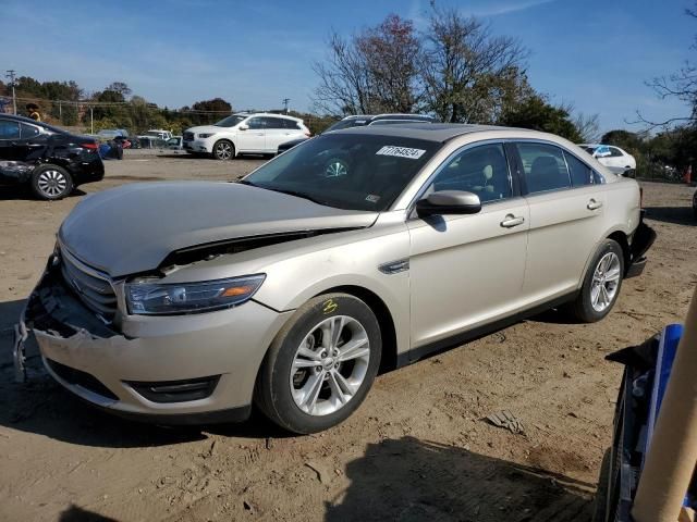 2018 Ford Taurus SEL