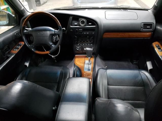 2001 Infiniti QX4