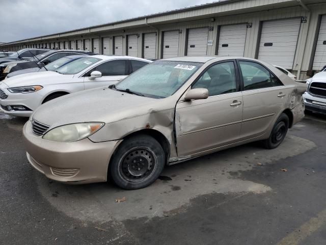 2005 Toyota Camry LE