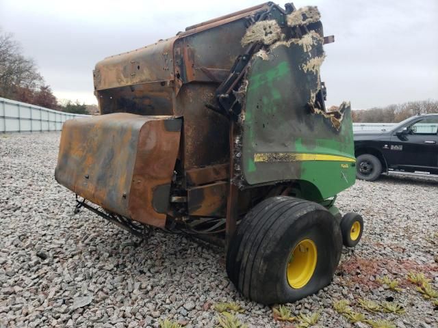 2013 John Deere Haybailer