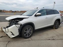 Salvage cars for sale at Wheeling, IL auction: 2019 Toyota Highlander SE