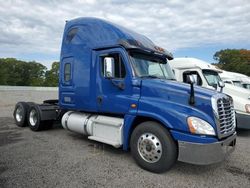 Salvage trucks for sale at Assonet, MA auction: 2019 Freightliner Cascadia 125