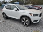 2021 Volvo XC40 T4 Momentum