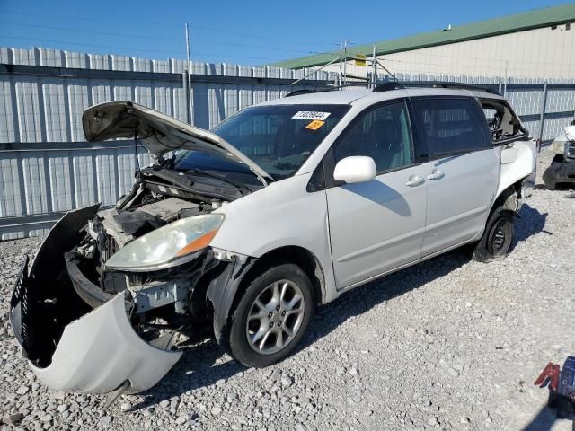 2006 Toyota Sienna XLE