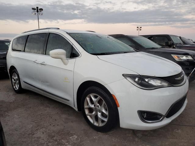 2017 Chrysler Pacifica Touring L Plus