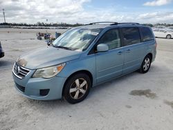 Flood-damaged cars for sale at auction: 2009 Volkswagen Routan SE