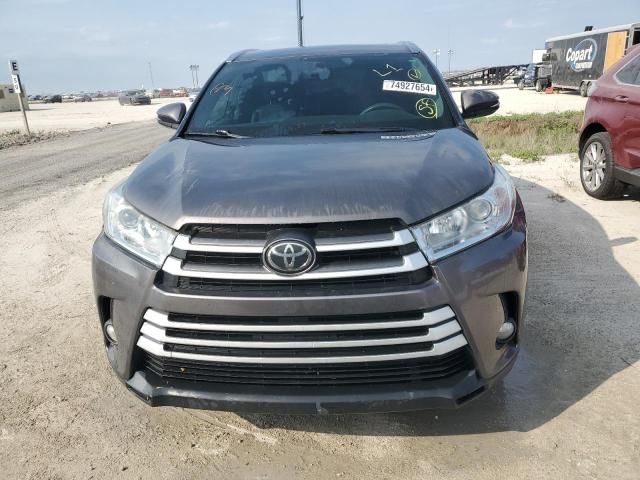 2019 Toyota Highlander SE