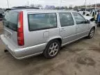 2000 Volvo V70 Base