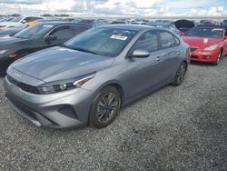 KIA Vehiculos salvage en venta: 2023 KIA Forte LX