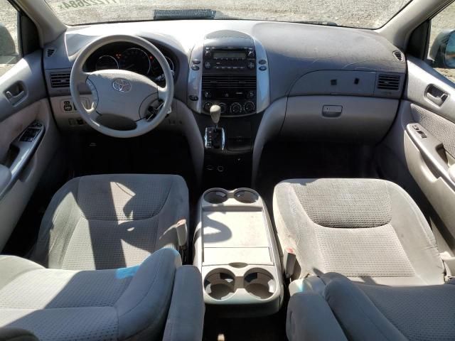 2006 Toyota Sienna CE