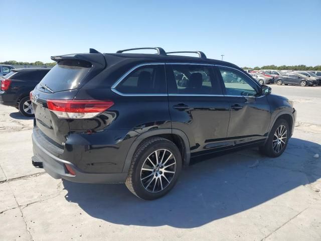 2018 Toyota Highlander SE